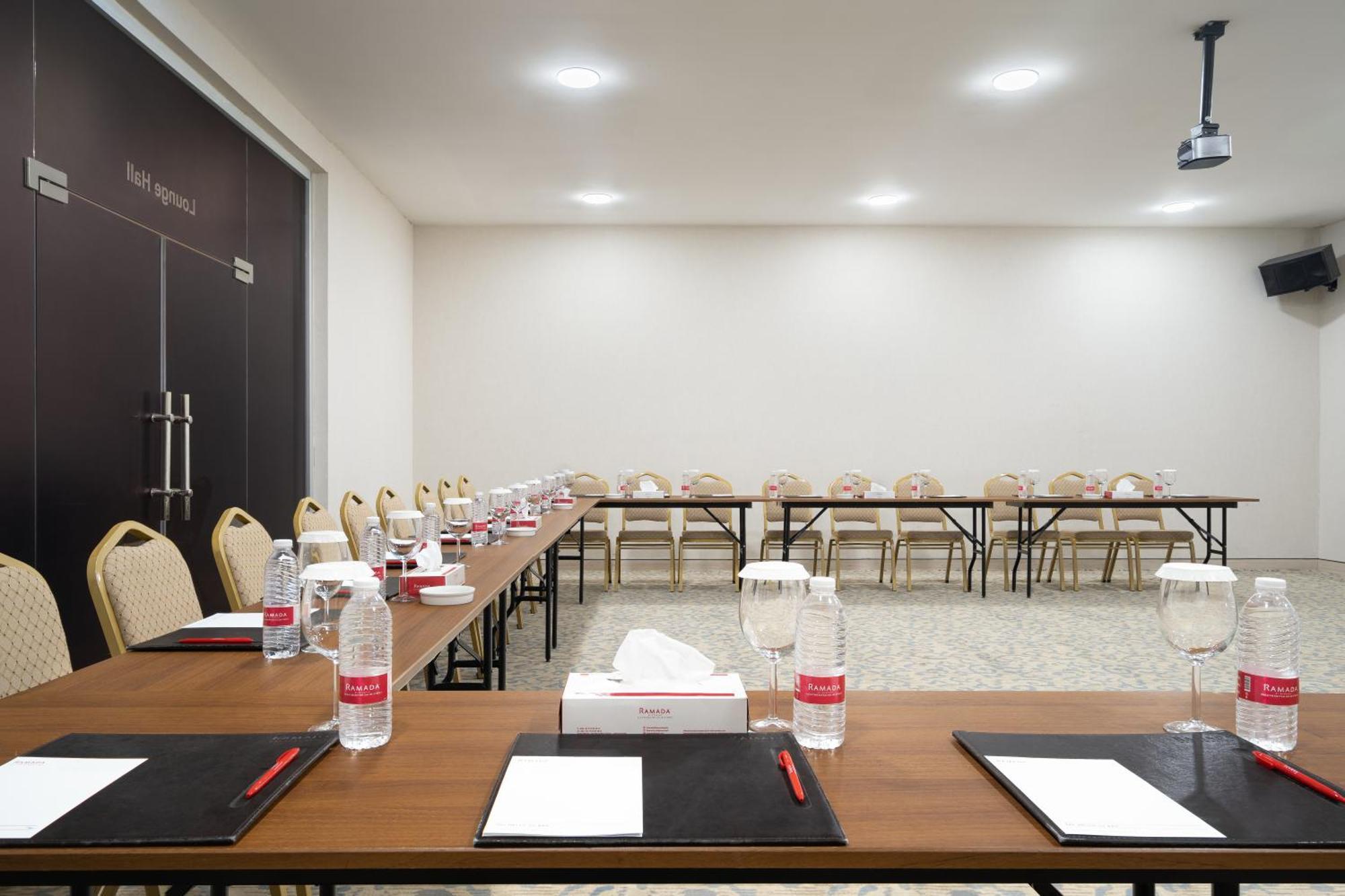 מלון Ramada By Wyndham - Sulaymaniyah Salim Street מראה חיצוני תמונה