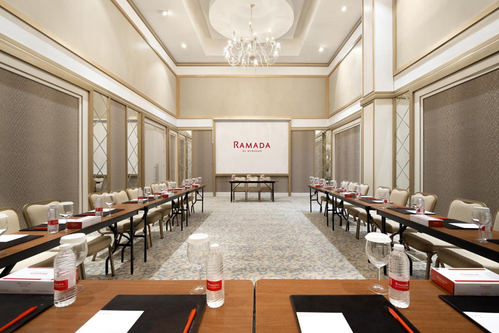 מלון Ramada By Wyndham - Sulaymaniyah Salim Street מראה חיצוני תמונה