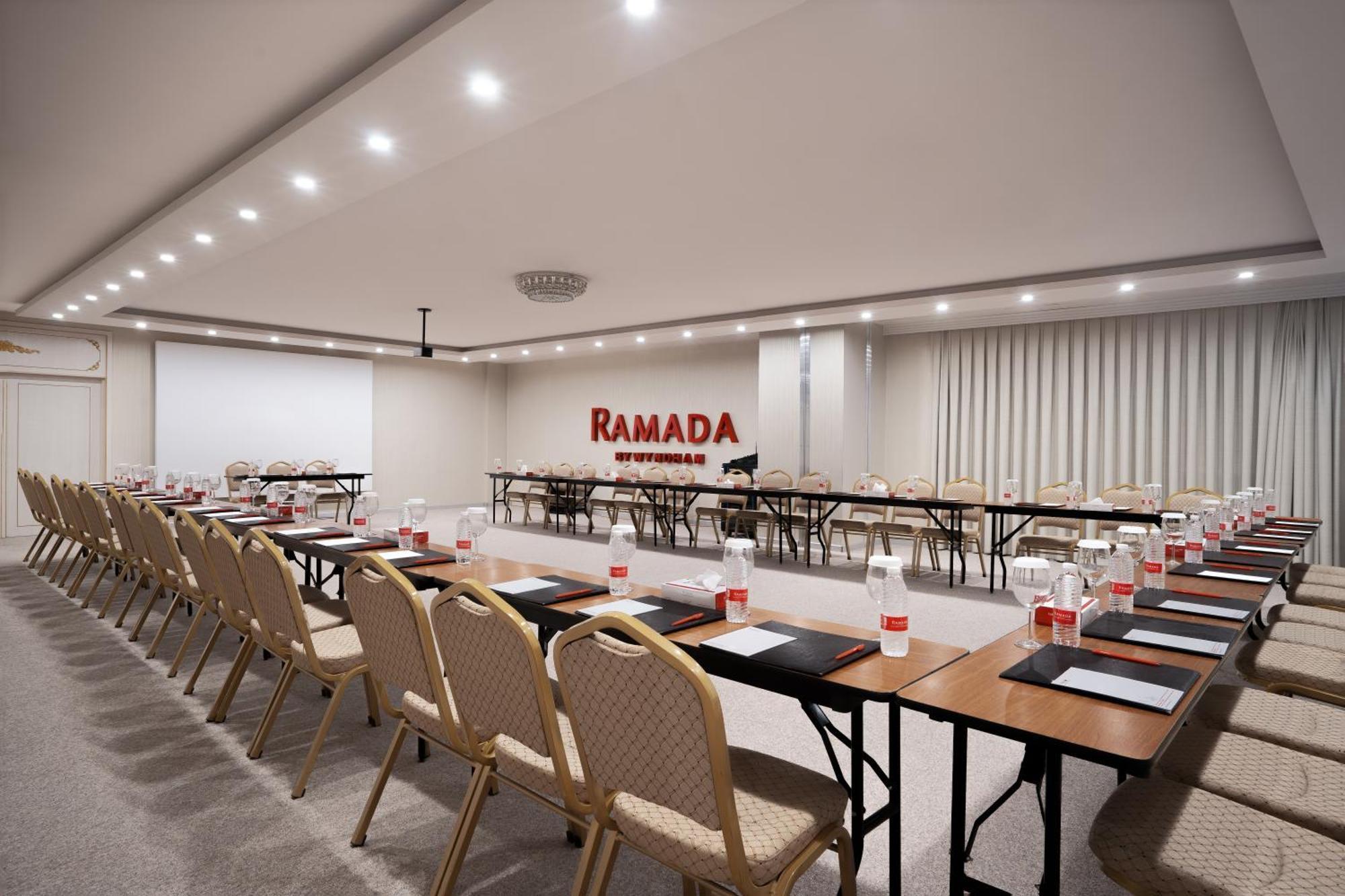 מלון Ramada By Wyndham - Sulaymaniyah Salim Street מראה חיצוני תמונה